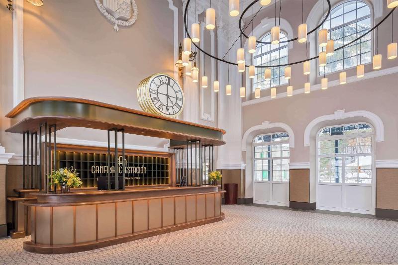 Canfranc Estacion Royal Hideaway Hotel 外观 照片